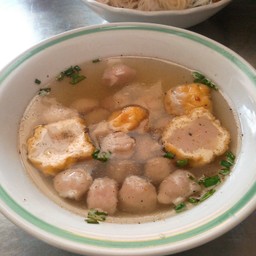 อ้วนแป๊ะ ยาว เจ้าเก่า ก๋วยเตี่ยว