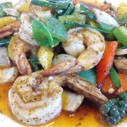 กุ้งผัดพริกไทยดำ