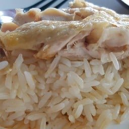 ข้าวมันไก่ เจ้หงวน เจริญนคร