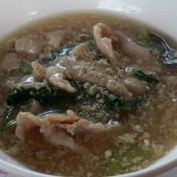 เทียนไฉ ราดหน้าหมูหมัก กีรทรัพย์