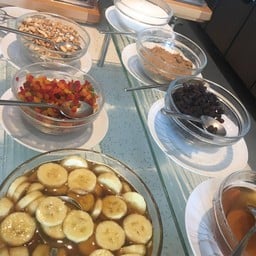 กล้วยหอมในไซรัปทานคู่กับชีสอร่อยมาก