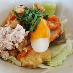 ก๋วยเตี๋ยวรังสิต สูตรโบราณ ทุ่งเสลี่ยม