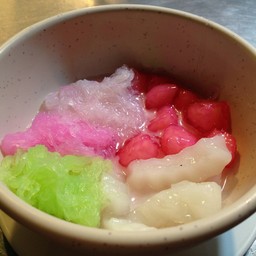 ทับทิมกรอบมะพร้าวกะทิ