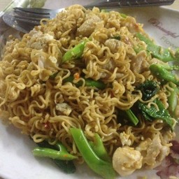ผัดมาม่า