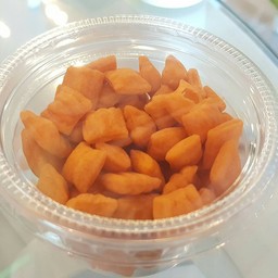 ขนมขาไก่ ( แถมฟรี) พอกรุบๆกันเพลินๆจ๊ะ