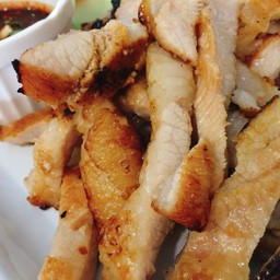 คอหมูย่างเสิร์ฟผิดโต๊ะ 555