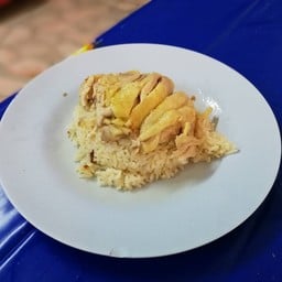 ข้าวมันไก่ ประตู5