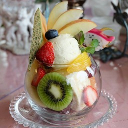 ราคา 1500 ¥ + coffee or tea 