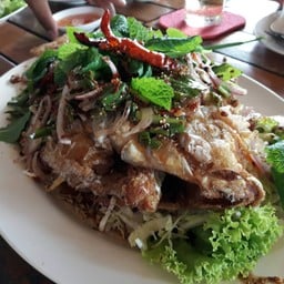 ตามสั่ง อาหารอร่อย ครัวอาหารยกยอริมคลอง สมุทรสาคร