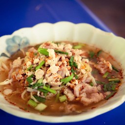 ก๋วยจั๊บ&ก๋วยเตี๋ยวเจ๊หงษ์@สุพรรณบุรี