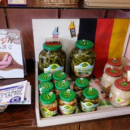 แตงกวาดองก็มีขายนะ