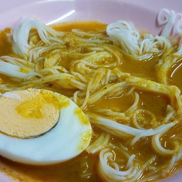 ขนมจีนน้ำยา แกงเขียวหวานไก่ ประจวบ