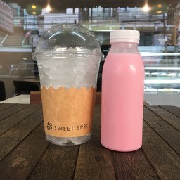 นมเย็นชมพู