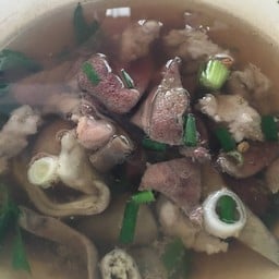 ต้มเลือดหมู หนองปลิง (เจ้าเก่า)