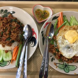 ข้าวผัดกะเพราหมูสับ