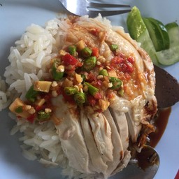 ข้าวมันไก่ เฮงดี (สูตรไหหลำแท้)