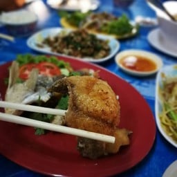 ชิ้นนี้พี่ขอ