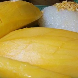 ข้าวเหนียวมะม่วงคุณชลล สุวรรณภูมิ