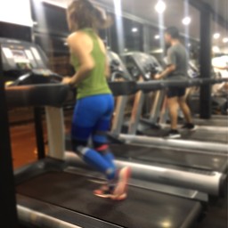 ดูยี่ห้อเครื่องซะก่อน 