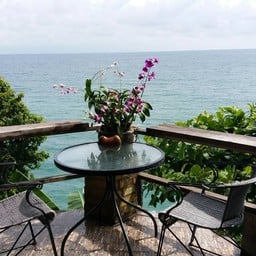 ที่นั่งคู่รักชมวิว