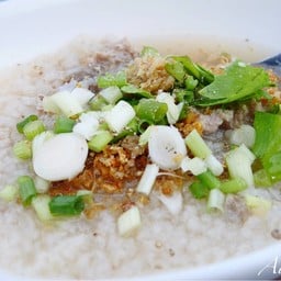Ashcarya Boutique Resort Suanpheung Suan Phueng