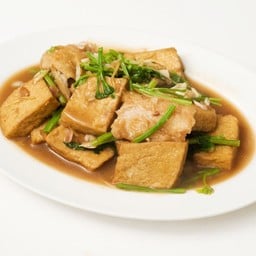 เต้าหู้ผัดเนื้อปลา