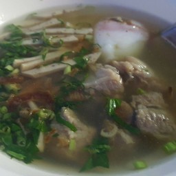 ก๋วยจั๊บญวนกระดูกหมู+ไก่ฉีก