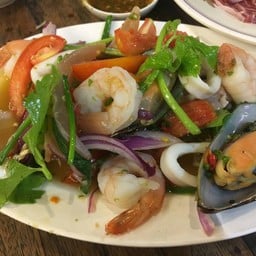 ยำวุ้นเส้นทะเล