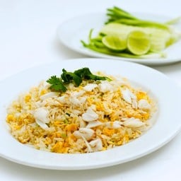 ข้าวผัดปู