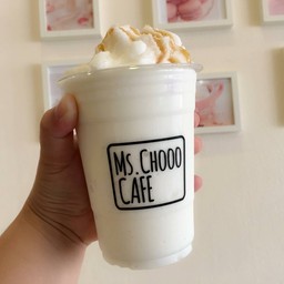 นมสดๆ ราดด้วยคาราเมลเน้นๆ หอมอร่อย