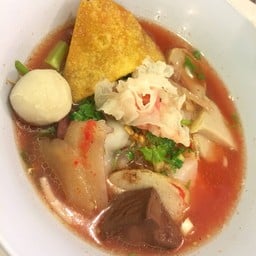 ศูนย์อาหารโบว์ฟ้า