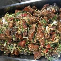 ข้าวแกงยายแดง