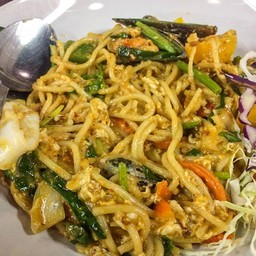 สปาเก็ตตี้ผัดผงกะหรี่ทะเล