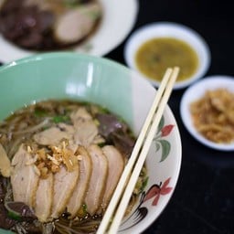 ก๋วยเตี๋ยวเป็ดเจ๊จวง พรานนก พรานนก