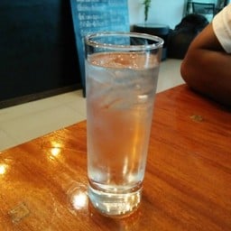 เสิร์ฟฟรี