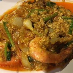กุ้งผัดผงกะหรี่