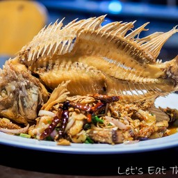 ลาบปลาทับทิม 280 บาท 