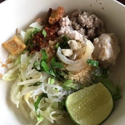 ก๋วยเตี๋ยวสุโขทัย คลองขลุง