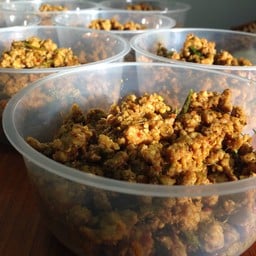 คั่วกลิ้งหมู