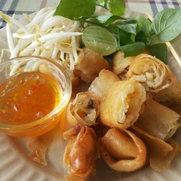 นายบัวก๋วยเตี๋ยวหมูต้มยำ ชอยอรรณพนฤมิตร อนุเสาสรีชัยสมรภูมิ