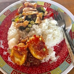 ข้าวแกงบ้านต้นสน