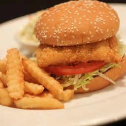 เบอเกอร์ ปลา หรือ ไก่ทอด