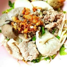 ดีจริงจริง ก๋วยเตี๋ยวลูกชิ้นปลาเยาวราช