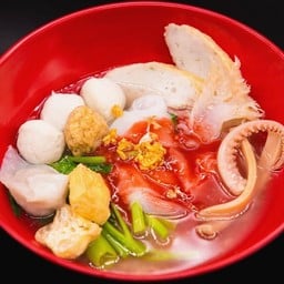ก๋วยเตี๋ยวลูกชิ้นปลานายกวงราชวงศ์ ก๋วยเตี๋ยวลูกชิ้นปลานายกวงราชวงศ์
