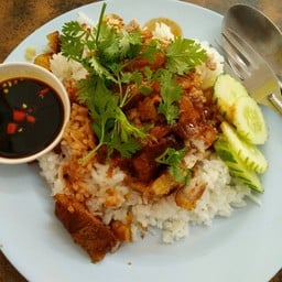 ก๋วยจั๊บอภิสิทธิ์