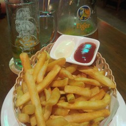Healy Mac's Irish Bar & Restuarant