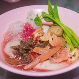 วุ้นเส้นเย็นตาโฟต้มยำ