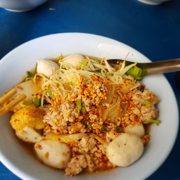 ก๋วยเตี๋ยวเย็นตาโฟ  ต้มยำรสเด็ด