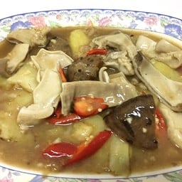 กระเพาะหมูผัดเกี้ยมฉ่าย