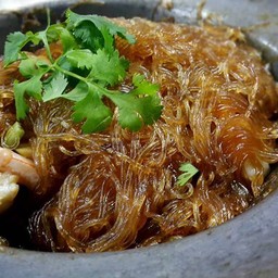 กุ้งอบวุ้นเส้น